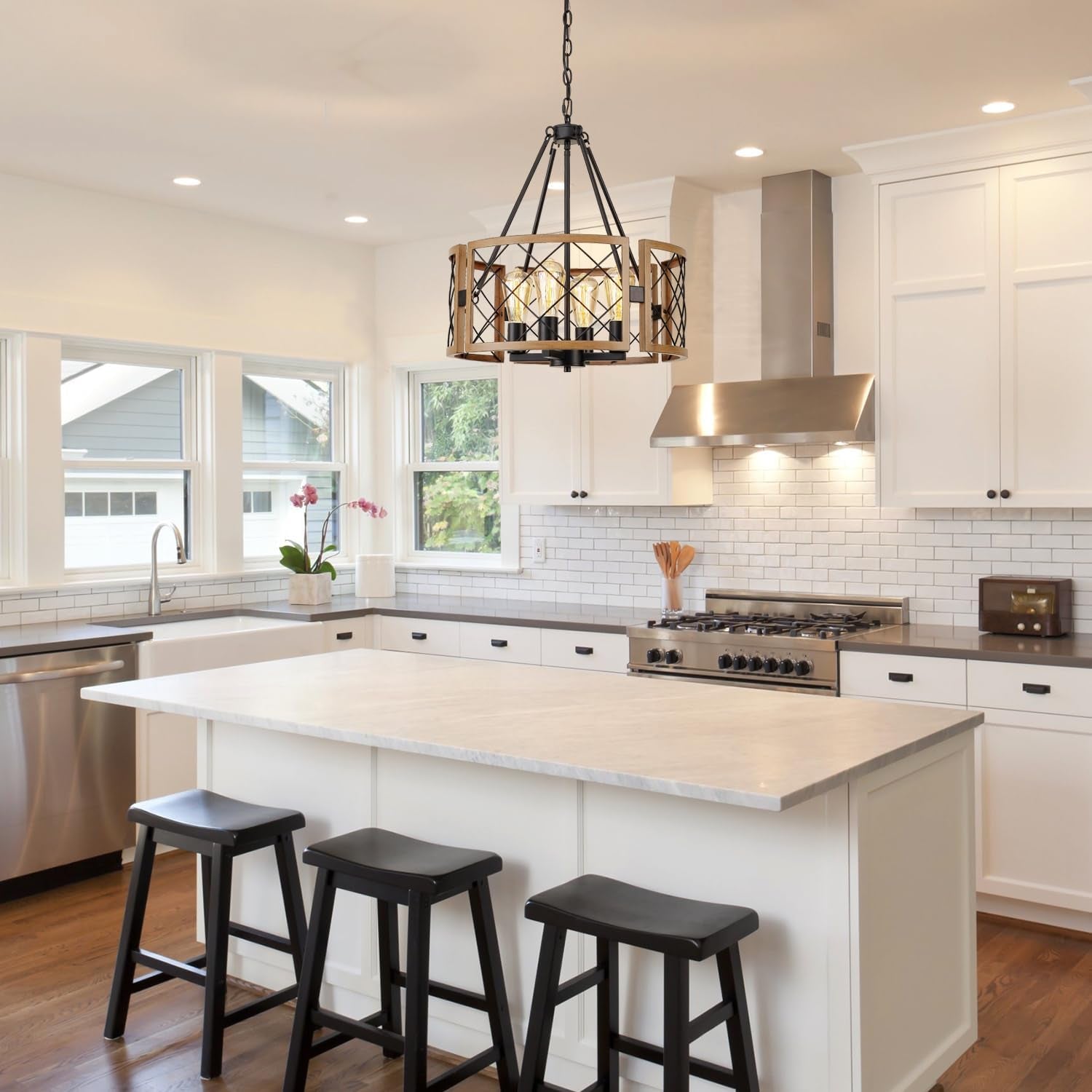 D19 Inch Farmhouse Chandelier 4 Light Pendant Black Oak